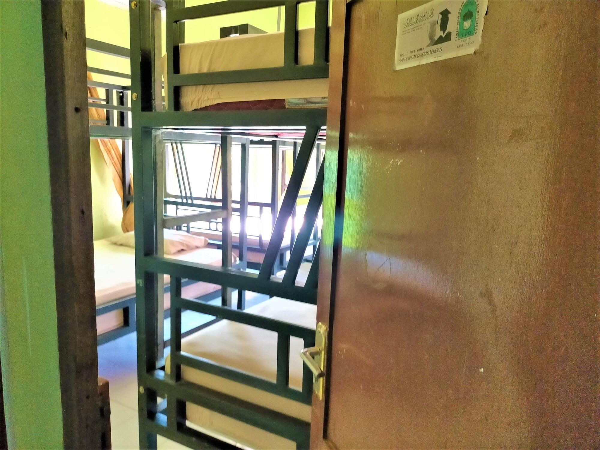 Gandrung City Hostel Banyuwangi  Exterior photo